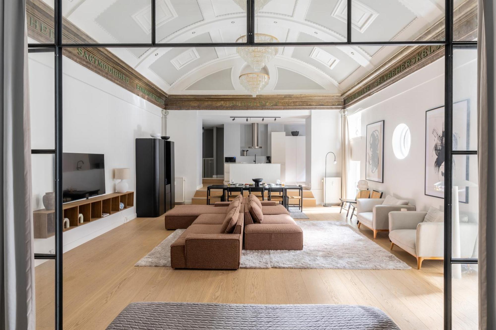 קופנהגן Unique 3 Bedroom Apartment In Vibrant Frederiksberg מראה חיצוני תמונה